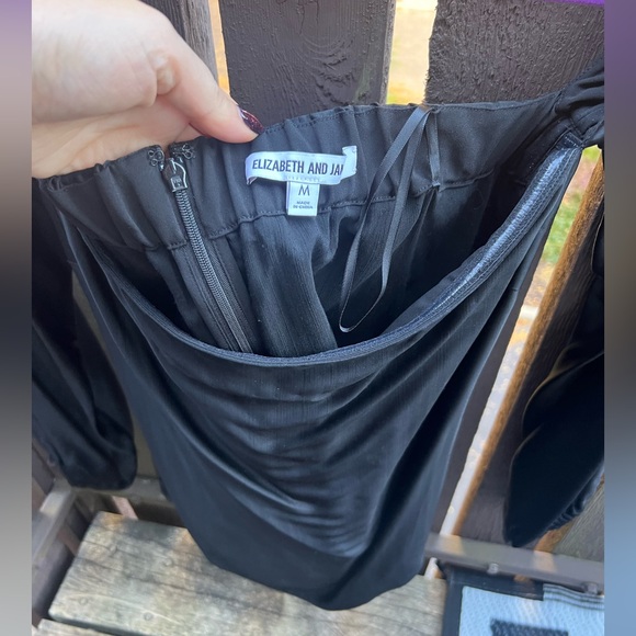 Elizabeth and James Nolita top size medium - Picture 7 of 7